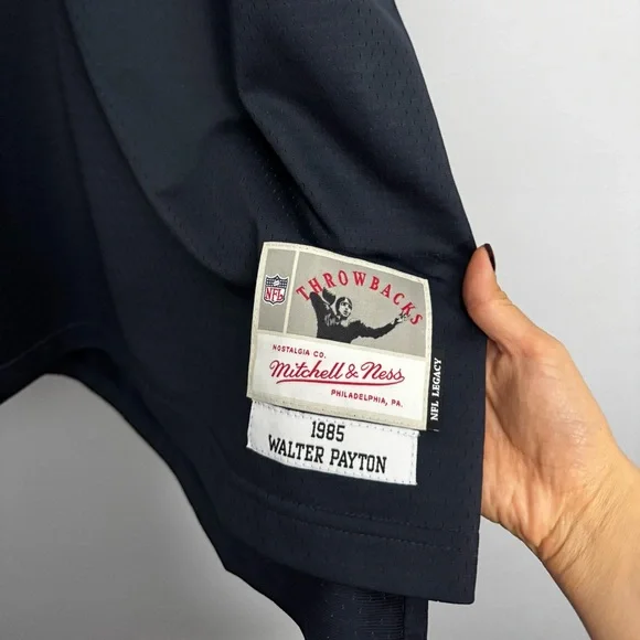 Chicago Bears Jersey - Picture 6 of 10